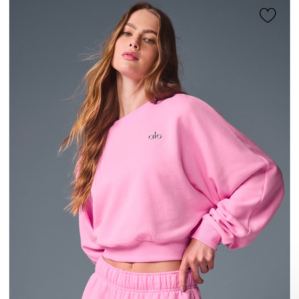 SOLD OUT ALO YOGA Accolade Crewneck  Size Small